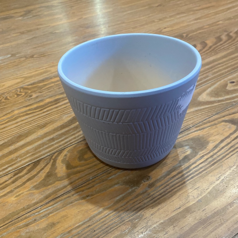 Flower pot